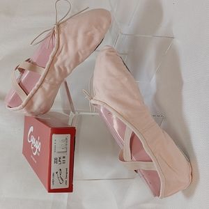 Adult | Capezio Canvas Cobra #2030 LPK